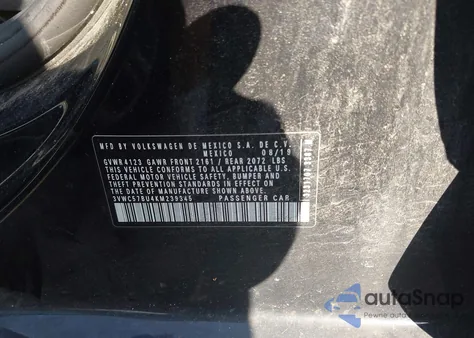 2019 Volkswagen Jetta 1.4T R-Line/1.4T S/1.4T Se z USA, uszkodzony, nr VIN 3VWC57BU4KM239345